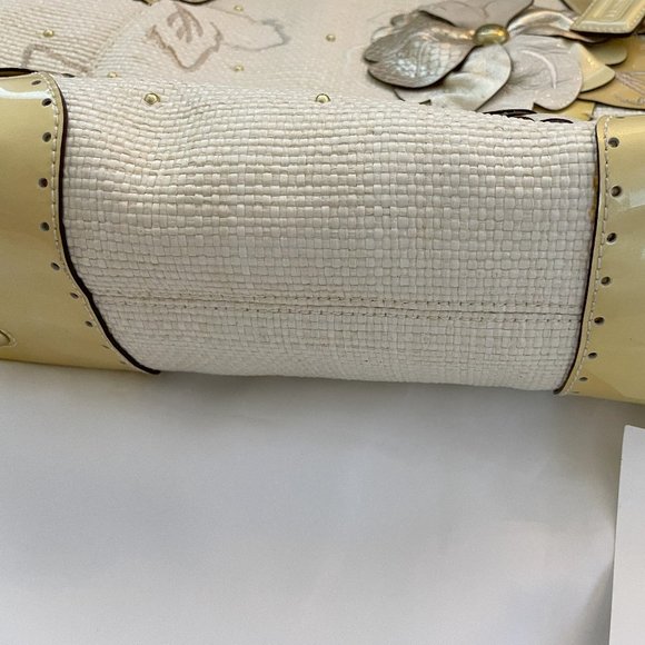 COACH Natural Straw Charm Tote No. A1073-15029 With Dust Cover - Picture 6 of 10